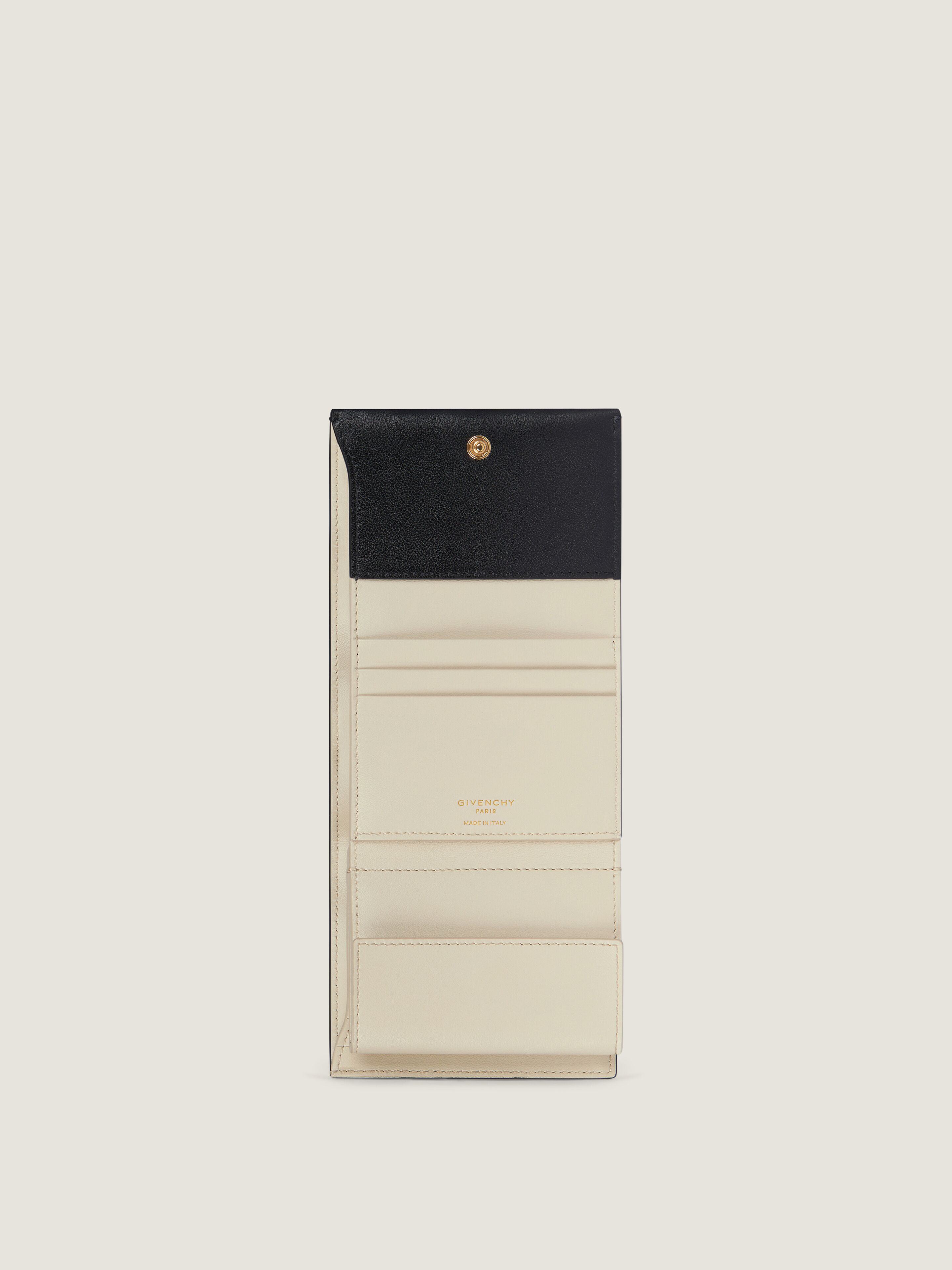 Day wallet in shiny leather